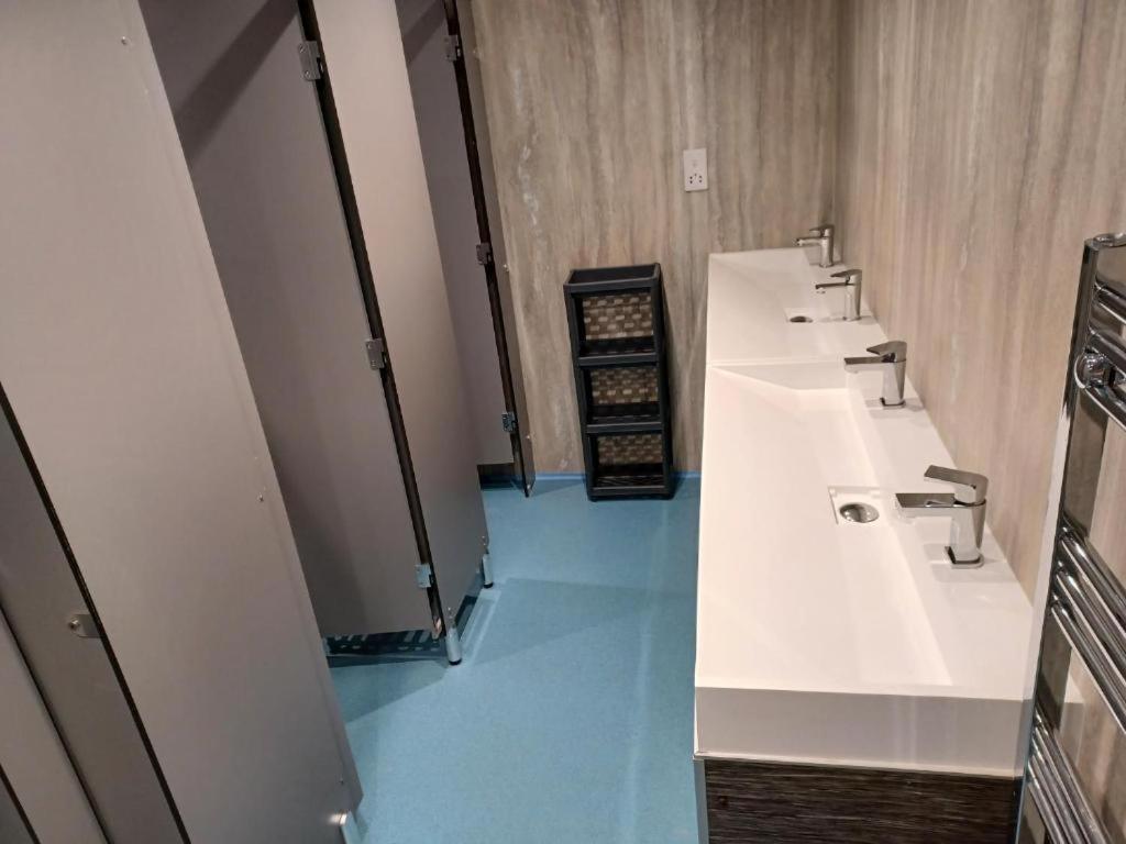 Voyage Hostel - Ensuite Family Rooms With Shared Kitchen 道格拉斯 客房 照片
